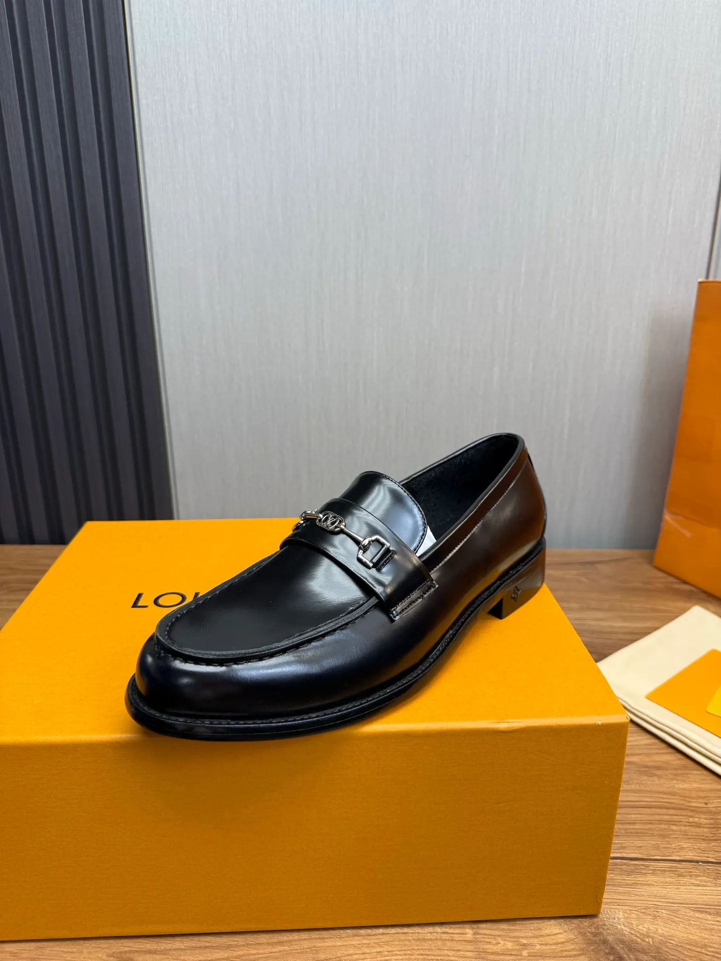 Factory 680💰 LV. Men's business casual leather shoes, all made of imported original brand leather, just to create a more comfortable wearing experience, original non-slip and wear-resistant outsole ✔️16-45 (38.45 non-returnable)